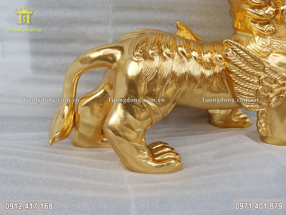 Từng họa tiết hoa văn được chăm chút tỉ mỉ